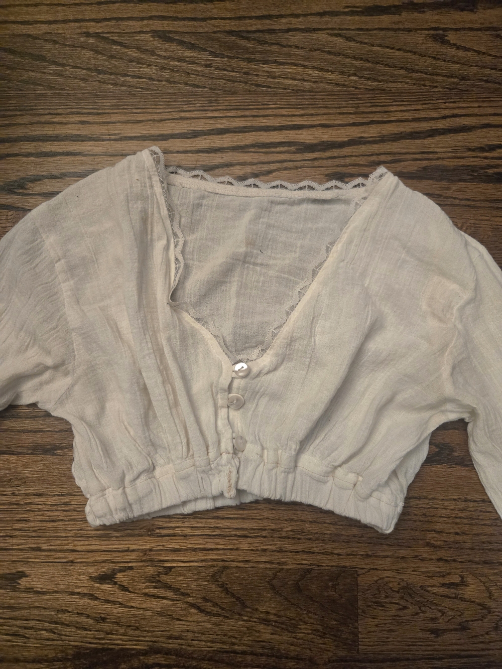 Cropped Bell Sleeve Chemise Ren Faire Top - Picture 3 of 5